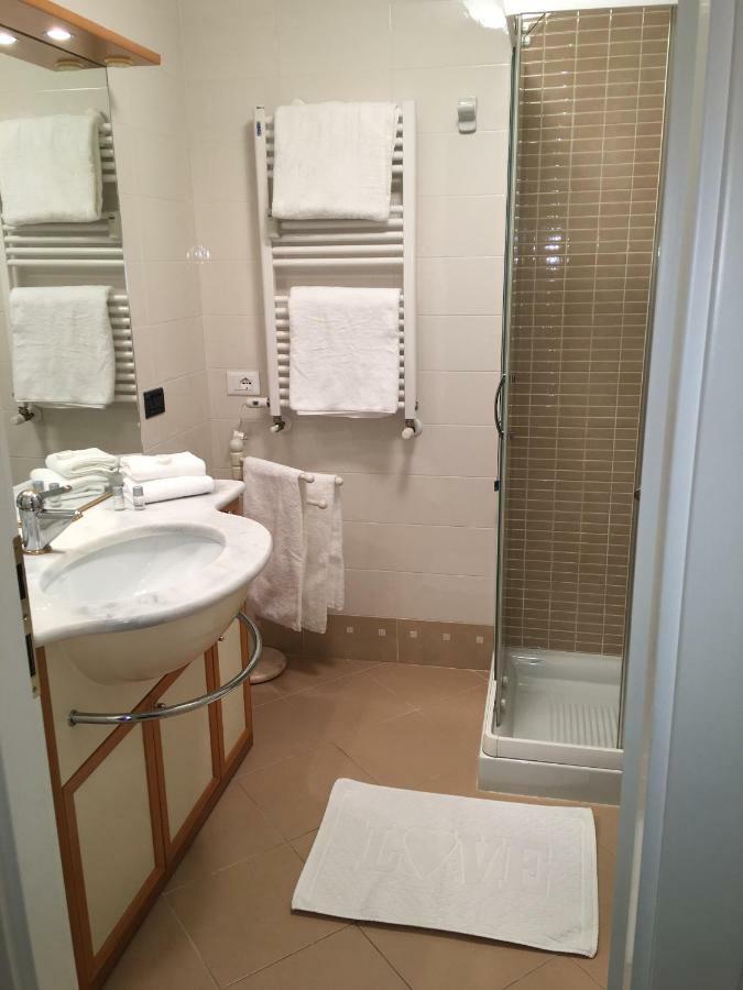 Apartment Zagara - Gardone Riviera Center מראה חיצוני תמונה